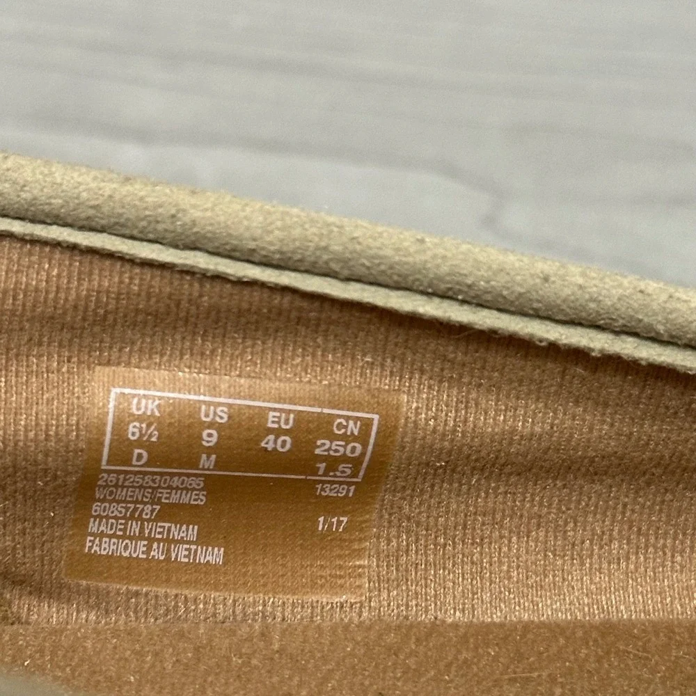 Clarks Azella Theoni Perforated Suede‎ Espadrille Slip On Shoes Taupe Womens 9